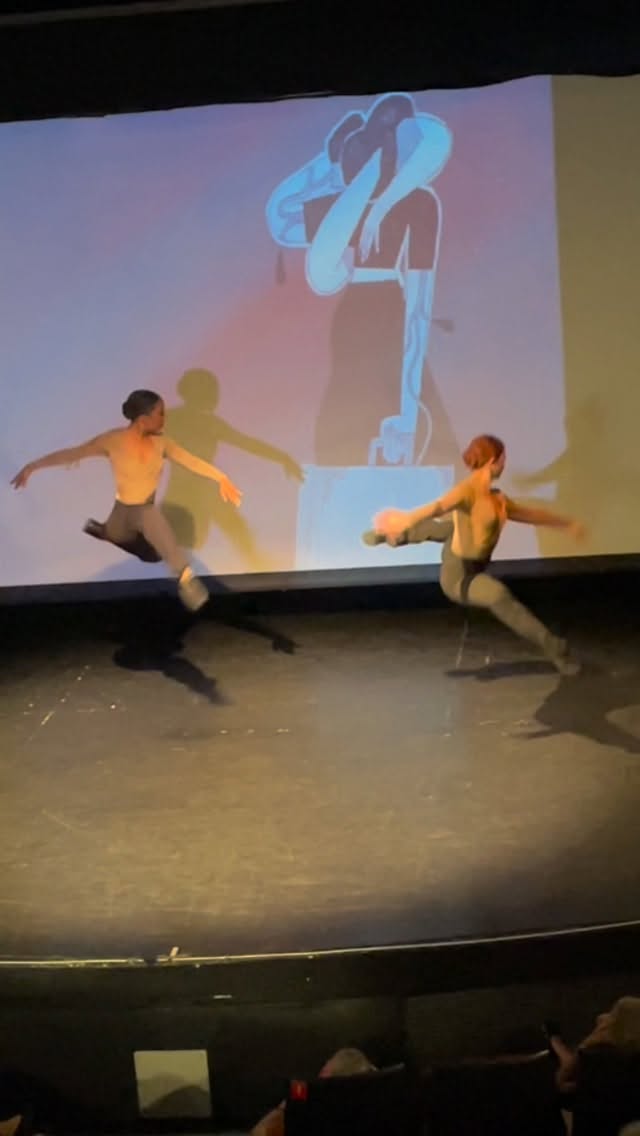 Escena contemporánea